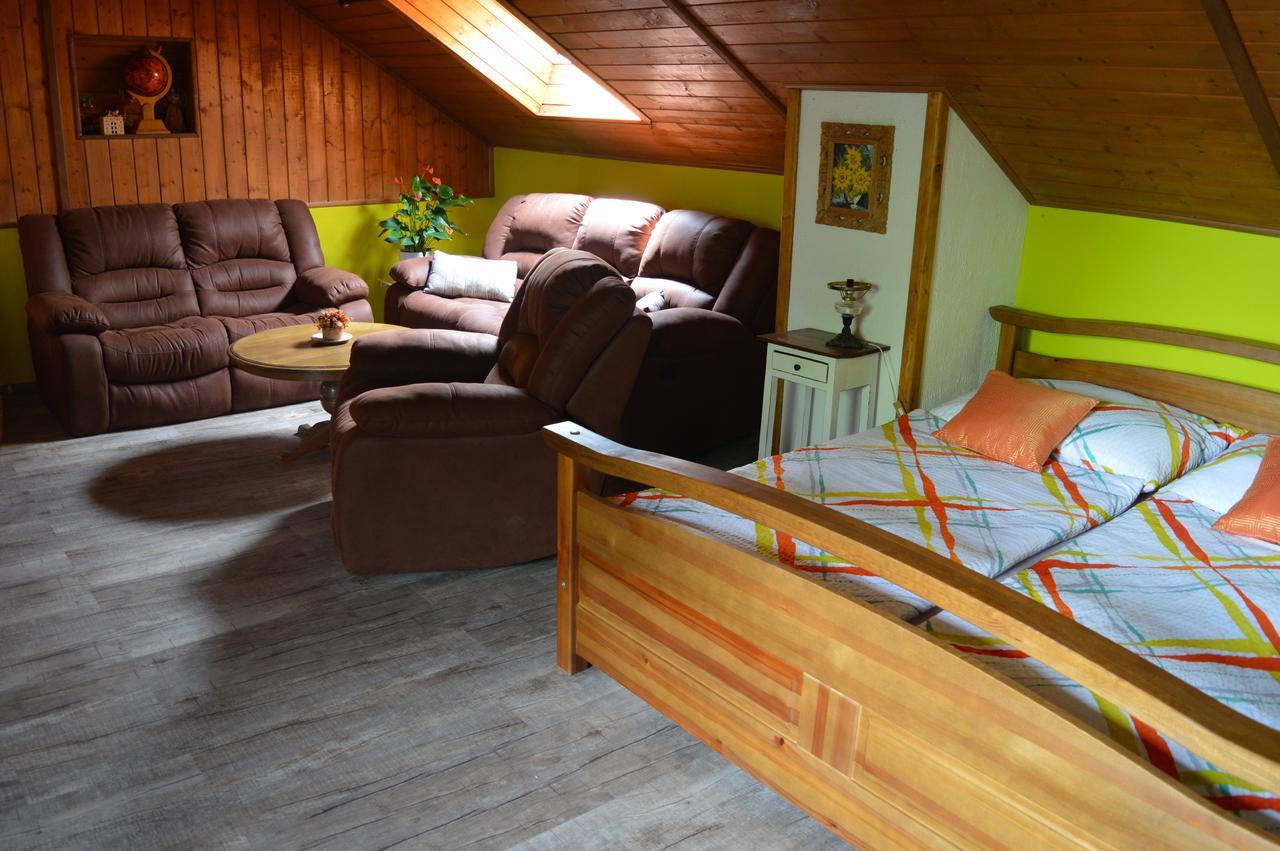 Guest House Hakluv Mlyn Hrabetice  Экстерьер фото