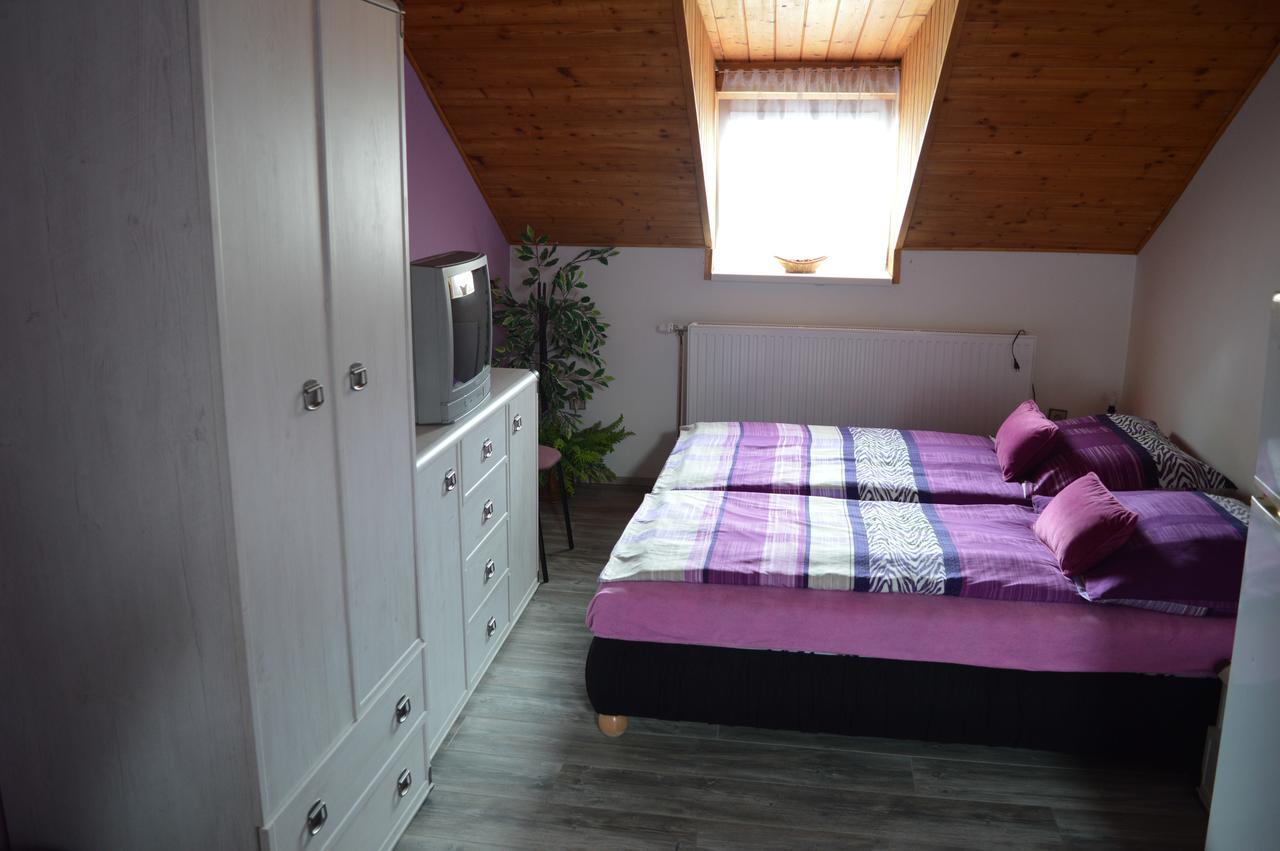 Guest House Hakluv Mlyn Hrabetice  Экстерьер фото